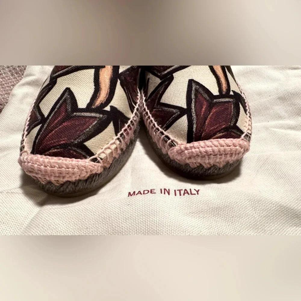 New Salvatore Ferragamo Sue Espadrille Flat Size 6.5